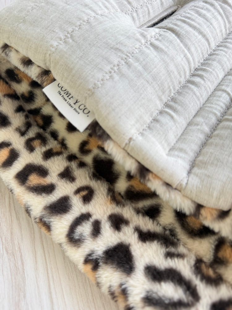 Comfy Co. Favourite Combo's - Quilted Natural Linen & Leopard Bear